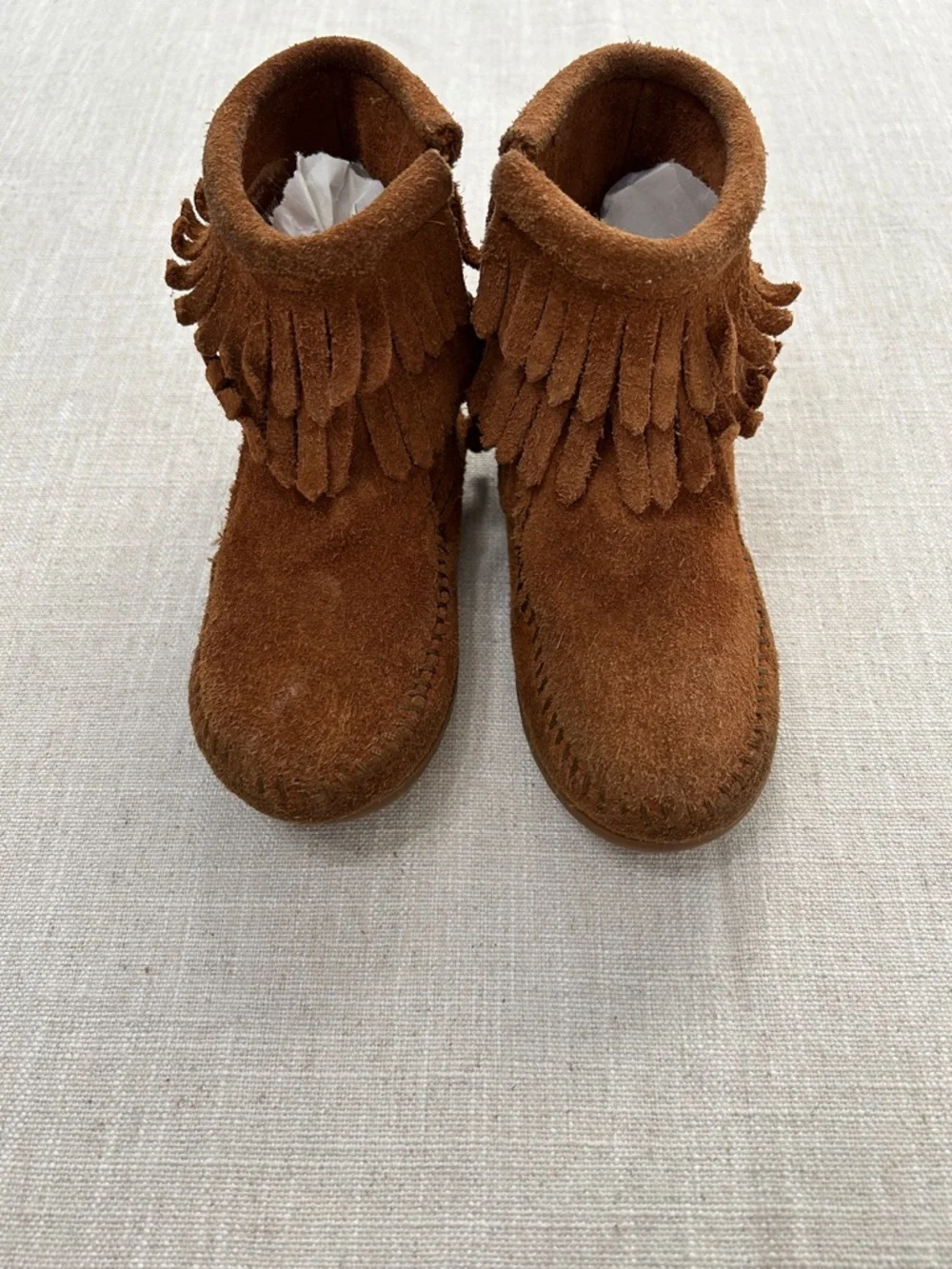 Minnetonka Moccasins Kids 9 Fringe Suede Ankle Boots in Chestnut Brown